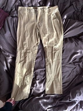 Old Navy Men's Khaki Straight-Leg Chinos